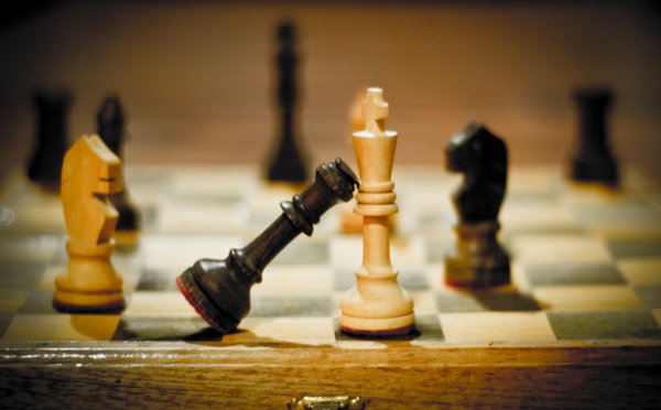 #blois | Atelier : Découverte des échecs - à partir de 8 ans Le club d’Échecs de Blois propose aux enfants le vendredi, tous les 15 jours, une initiation aux échecs.&amp;nbsp; Pas besoin d’inscription ni de réservation.&amp;nbsp; On vient, on s’installe et on... sortiren41.fr/Atelier-Decouv…