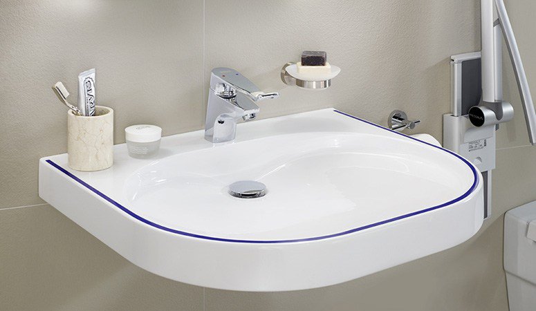 VARIUScare: Een prettige én functionele wastafellijn met ingebouwde handgrepen installatieenbouw.be/variuscare-pre…