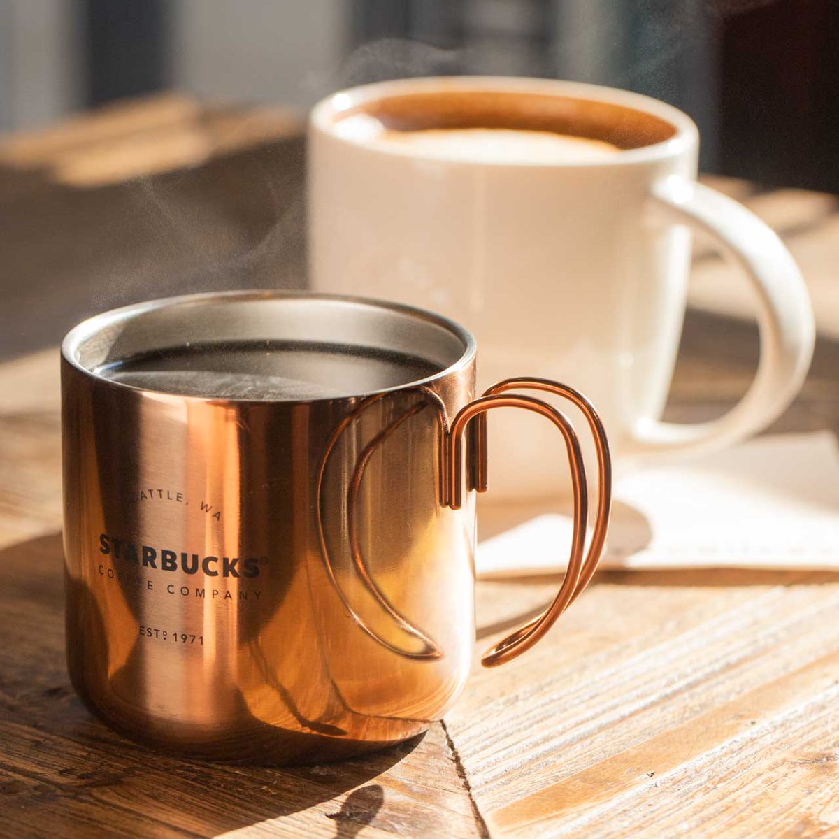 starbucks_es's tweet photo. Cuando amas algo puedes ver mucho más allá, ¡feliz #DíaInternacionalDelCafé! #InternationalCoffeeDay https://t.co/vOf6R25MNE