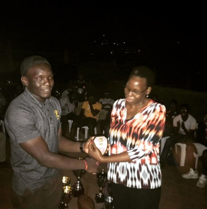 TheRealDegzi's tweet photo. Thank you Lord
Thank you @piratesrugbyUG
Player of the 7s series 💪 #PiratesStrong #SiempreFuerte https://t.co/nkxJbZhd7h