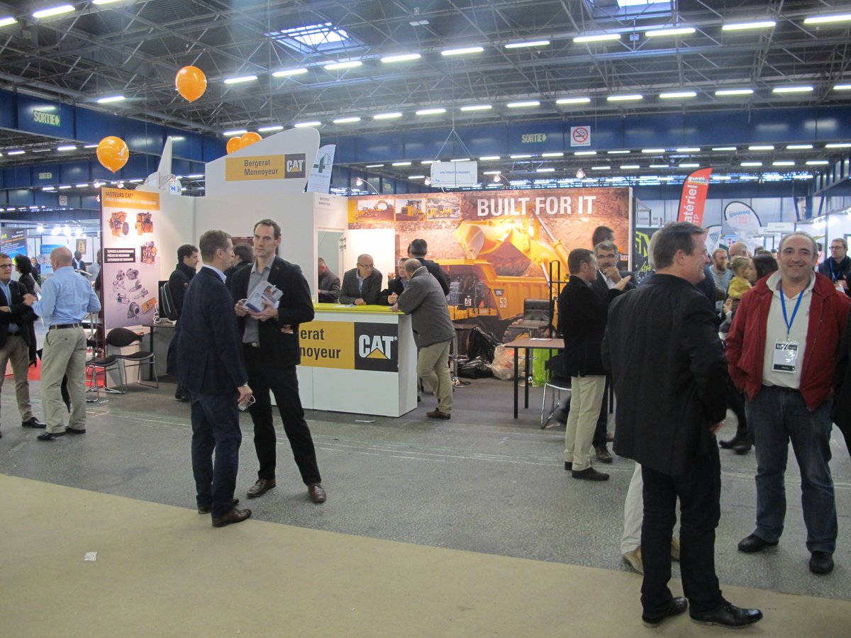 BMCATFr's tweet photo. Toute l’équipe Bergerat-Monnoyeur vous attend à CLERMONT-FERRAND les 17.18 et 19 Octobre au Congrès de l’Industrie Minérale. #SIM2018
Vous pourrez y découvrir notre nouvelle Chargeuse  CATERPILLAR  986K. https://t.co/wHF8wWqP9H