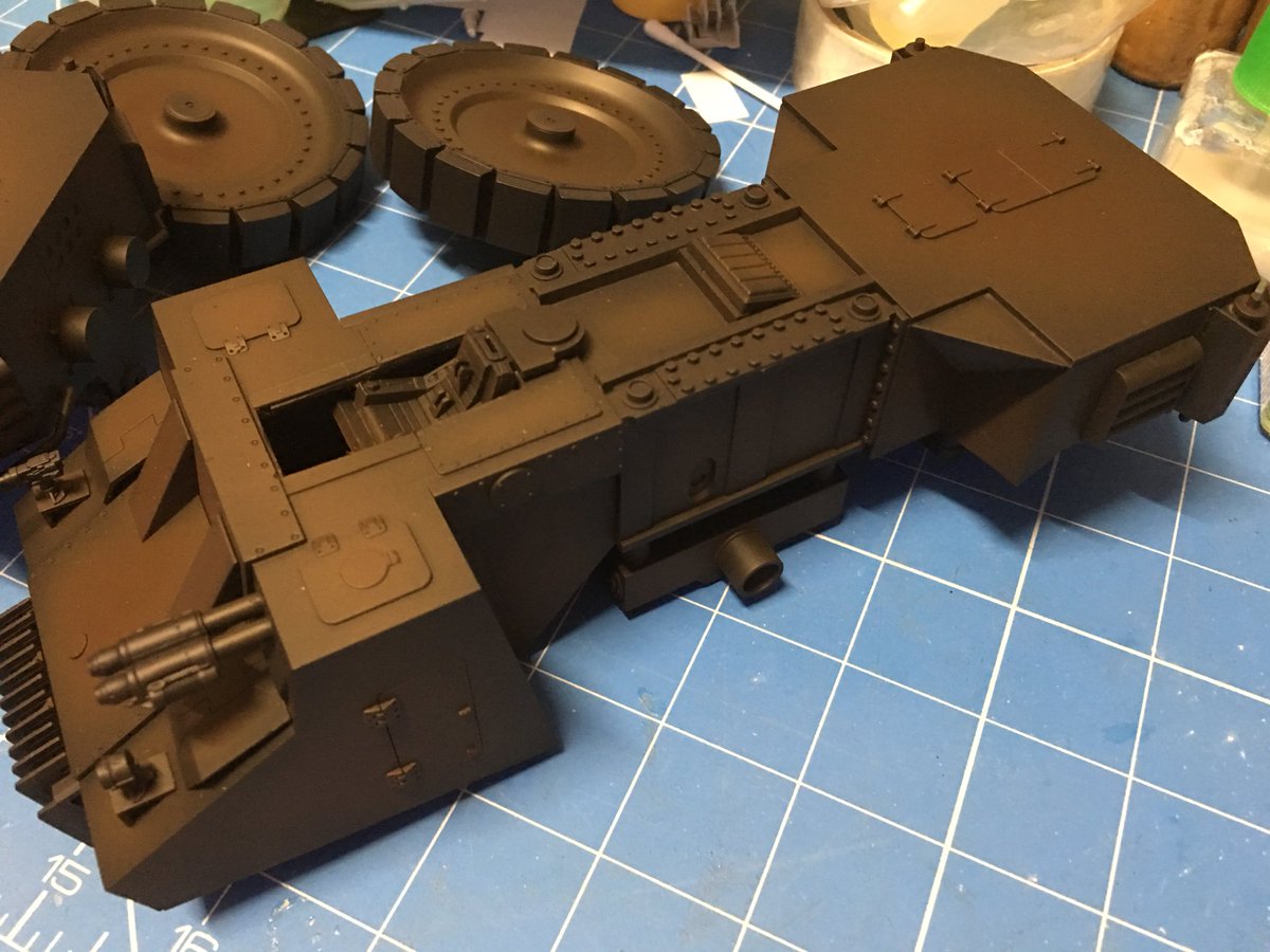 ModelbuildStar's tweet photo. #scalemodel #takom #Bandai #StarWars #Scifi  primed , pre shading coat , burnt umber . Yellow top coat with lighter yellow highlights, some decals too from various kits https://t.co/3oxWFZ1Jdr