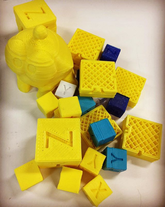 MakerLabNW's tweet photo. When you have no idea why your delta printer isn’t printing well...#tevolittlemonster #delta3dprinter #makerspace #3dprinting https://t.co/X3Cv3yqtNu