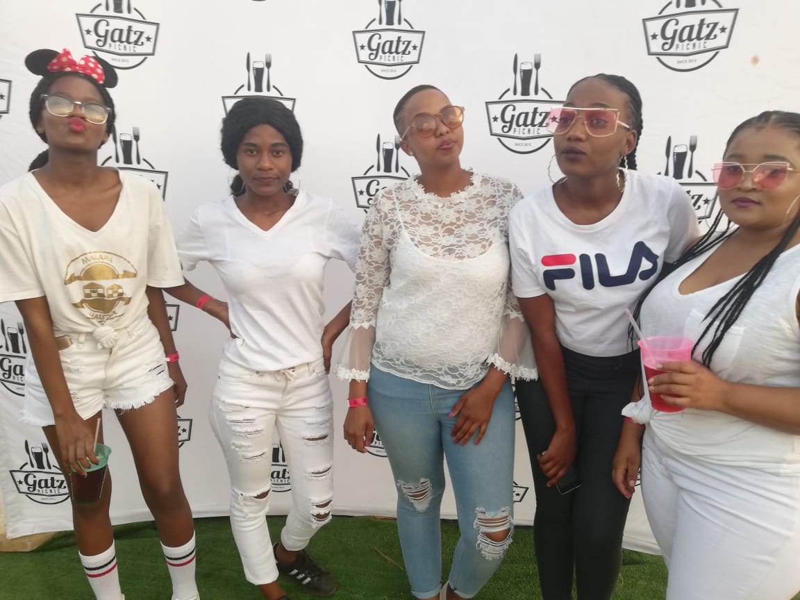Gatz_Picnic's tweet photo. S/O to Tshepo Morobane and the team for another epic All White Picnic. Thanks to you all who graced our setup at the event and bought Tshirt and took pictures with us. As we get closer, make sure to buy your tickets Awaits You.
#LM18
#LOVERUSTY
01.12.18 https://t.co/6fqNS9qSco