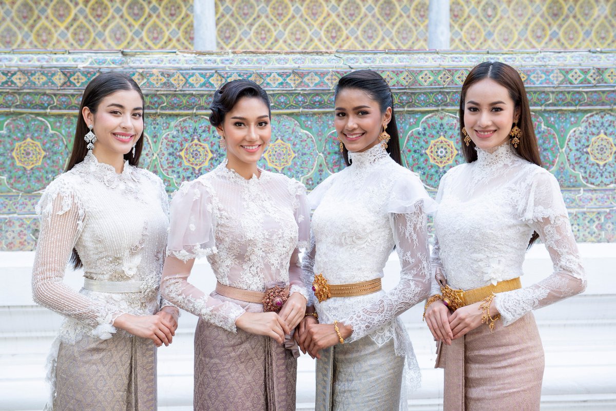 MTW_Officialth's tweet photo. สาวงามมิสไทยแลนด์เวิลด์2018 เข้าเฝ้าถวายสักการะ เจ้าพระคุณสมเด็จพระอริยวงศาคตญาณ สมเด็จพระสังฆราช สกลมหาสังฆปริณายก ณ พระอุโบสถวัดราชบพิธสถิตมหาสีมาราม #TeamNicolene #Nicolene #Lena #praewwanitt #cartoon #roadtoMissWorld2018 #MTW2018 #1strunnerup #2strunnerup #Channel3Ambassador https://t.co/6ngXFnMLtH