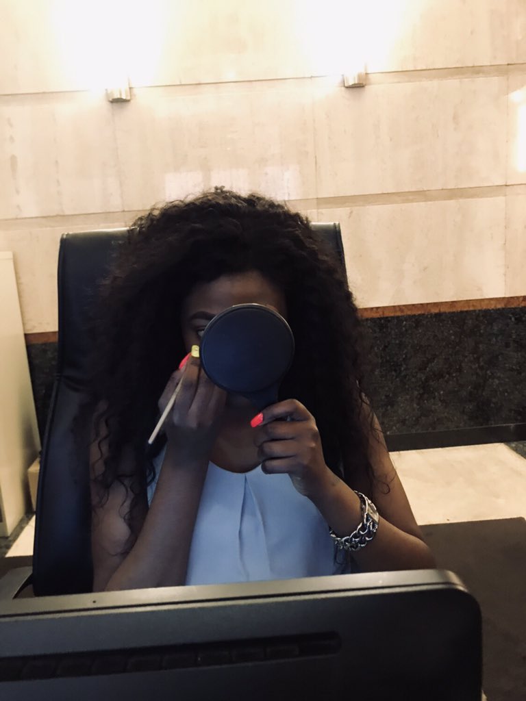 sekwatimapela's tweet photo. Came to Gauteng Provincial Department of Transport and this receptionist is focusing on her makeup while I stand here waiting for assistance https://t.co/sdnQQScseH