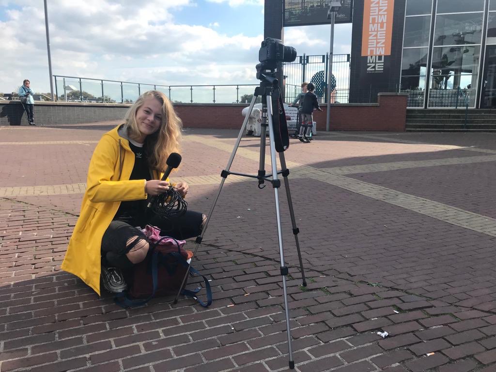 Onze razende reporter <a href="/MirtheWestrik/">Mirthe Westrik</a> is voor ons op pad voor @NVZaanstad. Wat is ondernemerschap en hoe denkt u daarover? De uitkomst is te zien as 15 okt tijdens de #NVZaanstad <a href="/zaantheaterbizz/">Zaantheater Events</a> ! Komt u ook? nvzaanstad.nl