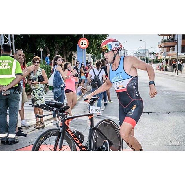 doszeroteam's tweet photo. Top10 en el #Triatló Oliva para nuestro compañero Germán Alcalá. 
Satisfechos con el resultado y con el rendimiento. ¡Listos para el objetivo final de la temporada! • • •
#doszero #doszeroteam #triathlon #triatlón #triatló https://t.co/A0qTuZvNd5 https://t.co/g7ByPofWrV