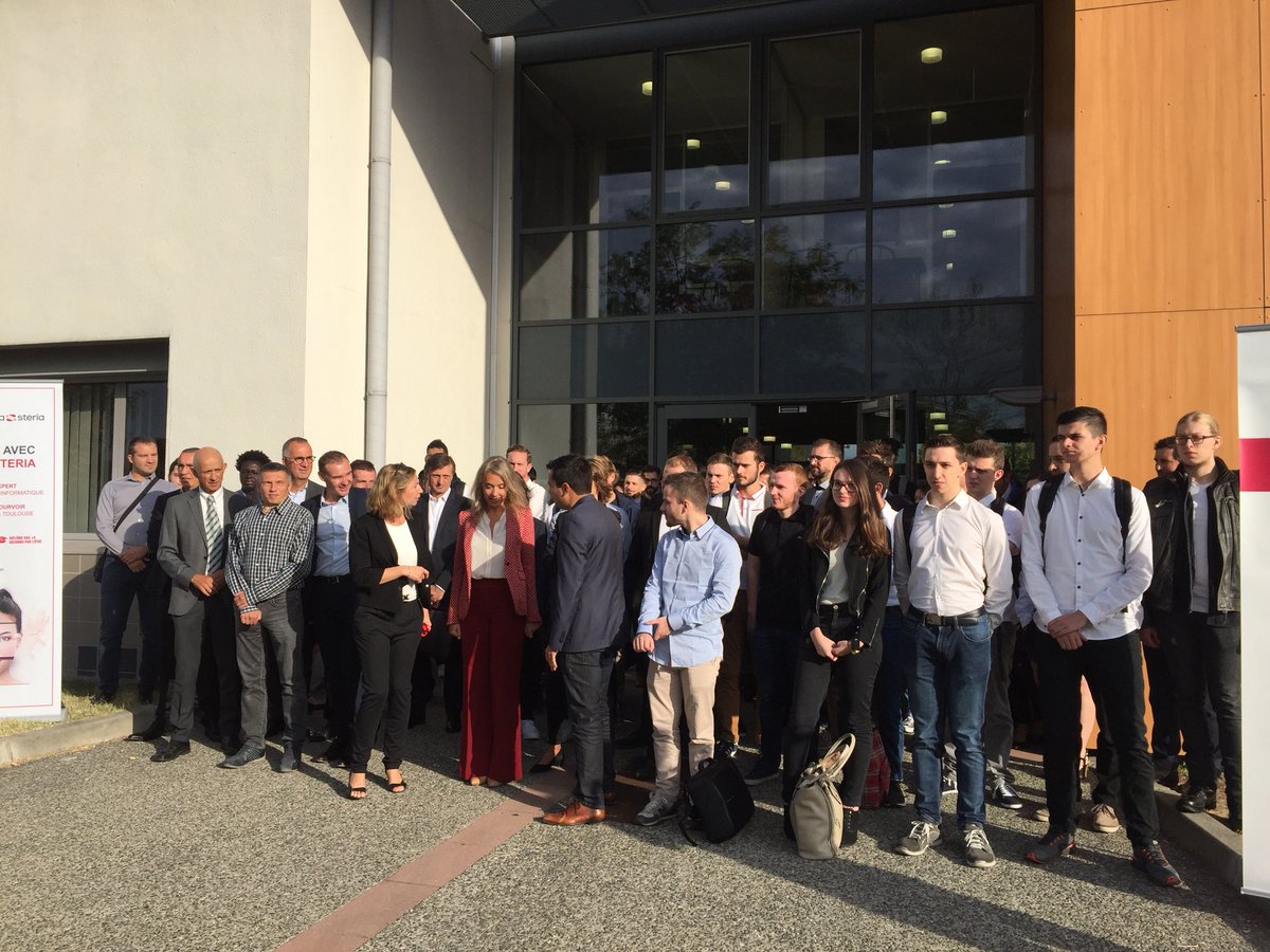 IGENSIA_Edu's tweet image. «C’est la rentrée, l’aboutissement d’un travail en commun avec @SopraSteria_fr @IPIToulouse  @GroupeIGS_31. Nous sommes enchantés car le numérique est un pourvoyeur de talents et d’#emplois. Bienvenue aux 23 #alternants DigiTalents » C. Boudet @IPIToulouse