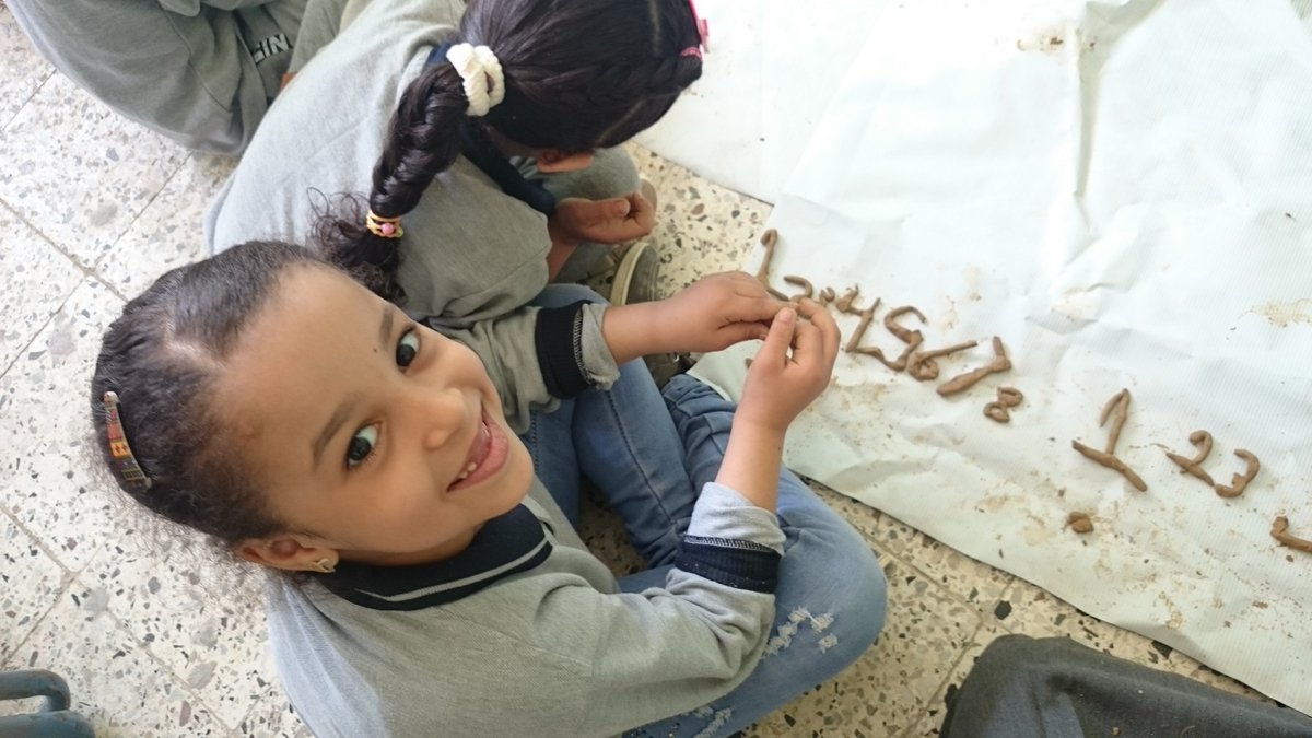bergasmath's tweet photo. ليس في الإبداع أفضل من أن يكون التعليم رغبة من المتعلم وليس فرضاً عليه.
#I_love_math
ابدعات فصل 1/3 مع  numbers 
اللعب بالصلصال وتحويله الي ارقام وكلمات وابداع الاطفال 
( تعليم ممتع لجيل مبدع) https://t.co/pn2x02JWP4