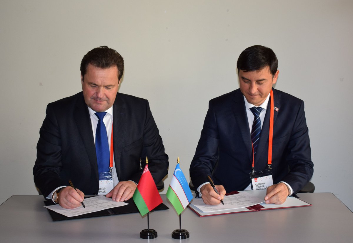 BelarusUNOG's tweet photo. #Belarus delegation led by Mr Valentin Tataritsky, First Deputy Chairman of @Gosstandart, took part in the 41st session of the General Assembly of @isostandards signing the program of cooperation b/t 🇧🇾Belarus &
🇺🇿 Uzbekistan
#ISO #ISOWeek2018 #Standards4SDGs #SDGs https://t.co/OTfAlvhfNK