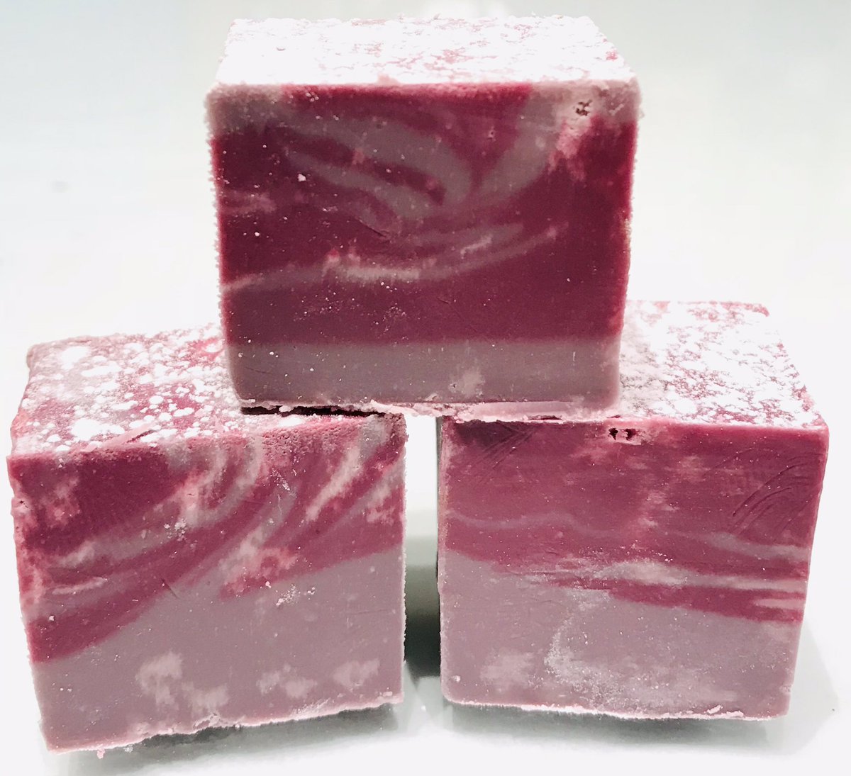 fudge__factory's tweet photo. #Christmasiscoming  #parmavioletgin #fudge #cubes #bars https://t.co/bpIhPXHnGr
