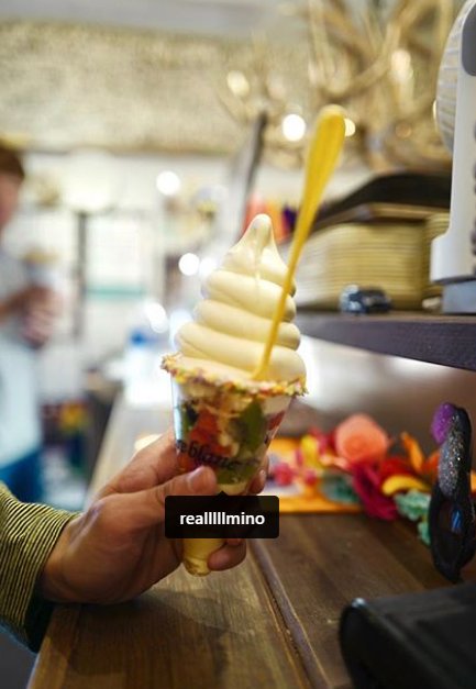 On one of their date 🍰

<a href="/official_mino_/">official_mino_</a> <a href="/official_yoon_/">official_yoon_</a> #MINO #송민호 #SEUNGYOON #YOON #강승윤 #Minyoon #KANO #솜강 
#MINYOONSUBUNIT