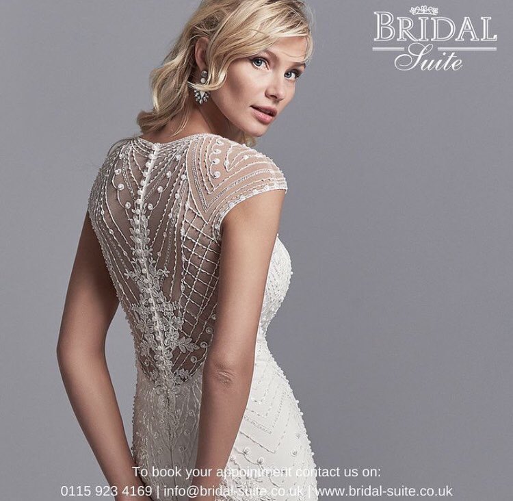 Bridal_S's tweet photo. This vintage-inspired #SotteroandMidgley #weddingdress features a tulle overlay accented in geometric lace motifs with beading and pearls. A beautiful gown from all angles! 💕
#WestBridgford

#Beading #Wedding #Lace #IllusionBack #Bride #Bridetobe
#Engaged #Nottingham https://t.co/bdKHdZfUZy