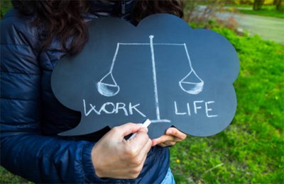 JancettGroup's tweet photo. It's #worklifeweek & we're taking part. @workingfamUK supports parents with balancing work time v family, hobbies, & relaxation to help ensure well being & happiness. #differentroles #differenthours Also see: https://t.co/AZ0xddrFBL https://t.co/5d1pN6AHJY