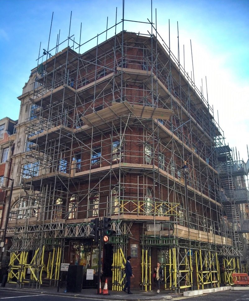 DLADesignGroup's tweet photo. Great to see the scaffolding going up at Nash House, Mayfair. This is our latest office refurbishment for Morgan Capital Partners LLP.

#London #OfficeRefurbishment #WestEnd #Architecture #MorganCapital https://t.co/COSjLUIsjf