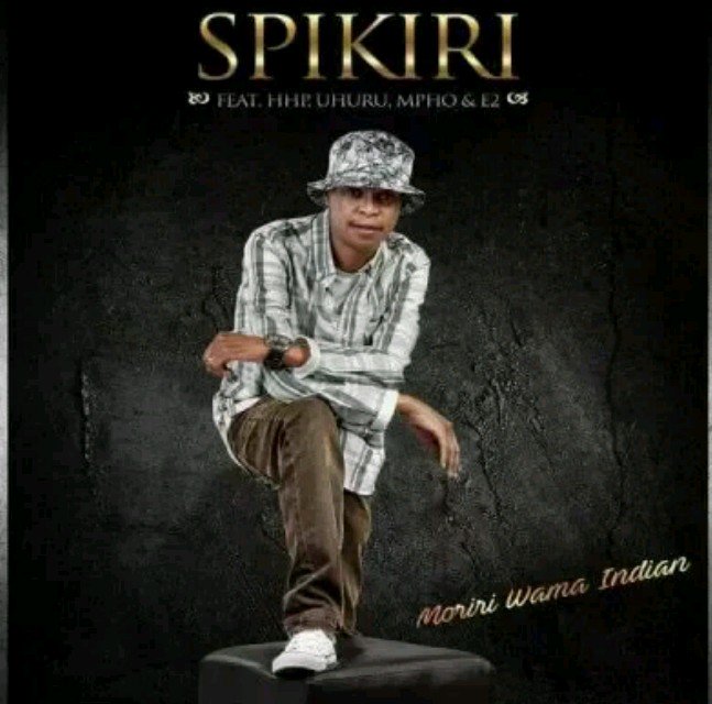 BaengRsa's tweet photo. Ke Monday listening to Ntate @SpikiriKingDon Track ft HHP, @TeamUhuru &amp; E2 - Moriri wama Indian
🔥🔥🔥🔥🔥
.
@kwaitomusic 
@Trompies 
@RealZola7
@ArthurMafokate
@Mapaputsi_Orig
@OskidoIBelieve https://t.co/3BrCdFrZb1
