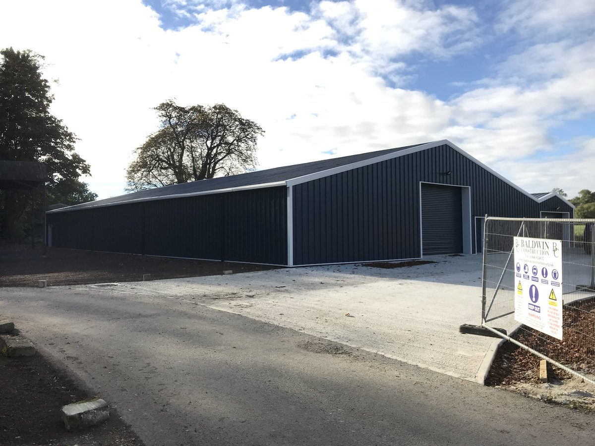 BaldwinConstruc's tweet image. We transformed an old dilapidated Farm building into this stunning classic car store. Old building stripped back to the frame, shot blasted, painted and then rebuilt into what it is today. #farm #industrial #construction #steel #frame #concrete
