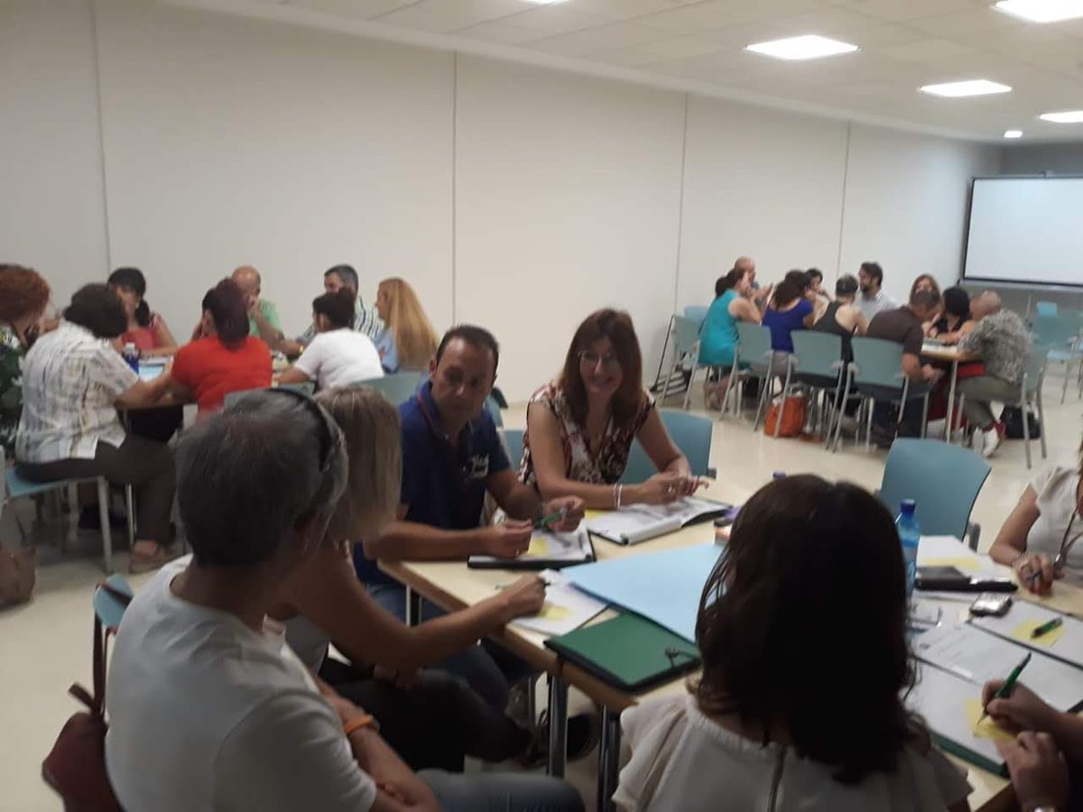 Foro Provincial de Técnicos de Juventud de Andalucía.
Instituto Andaluz de la Juventud.
Presencia técnica del Centro de Información Juvenil del Ayuntamiento de Úbeda.
Emancipación, Formación y Estilo de Vida de los Jóvenes.