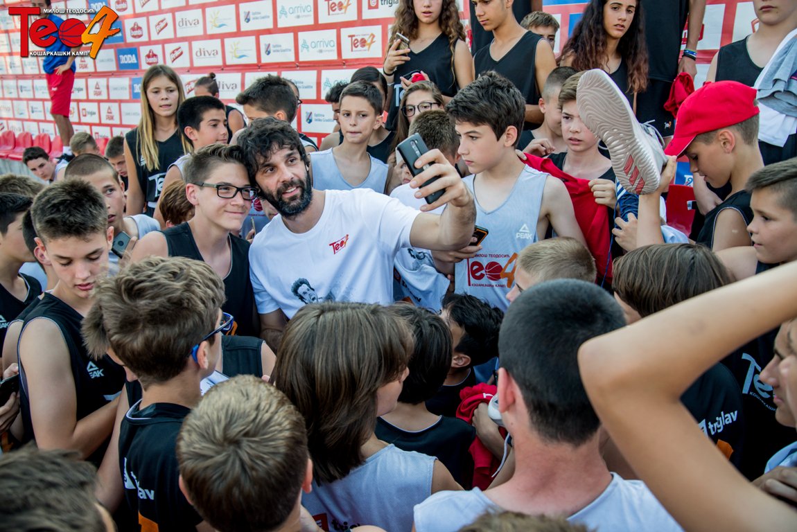 Nova sezona, novi šampioni! Košarkaški kamp #teo4 objavljuje početak prijava za četvrtu godinu. Više informacija na teo4.rs!

Ponesi osmeh, mi ćemo loptu, vidimo se uskoro!