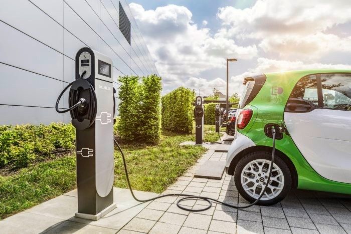 SmartCenterITRA's tweet photo. Nuestra forma de pensar cambia, nuestra forma de conducir también, disfruta de un smart eléctrico @smart_spain #smart #smartcenterlife #smartcabrio #sweetsmart #smarteros #ilovesmart #diferentsmart #smartlover #smartfortwo #electricdrive #smartelectric #electriccar https://t.co/iZHGNHNrx7