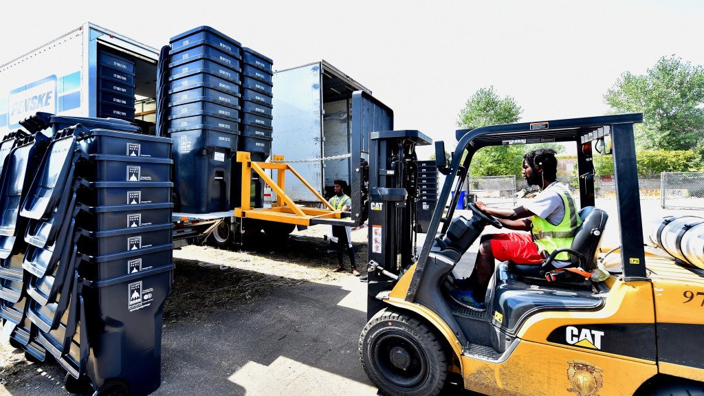 Petition with 5,800 signatures seeks to block organized trash collection in St. Paul pipr.es/2nLB2zY