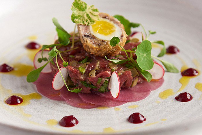 cookinglt's tweet photo. What did the host of Top Chef say to the contestants? Lettuce begin. #cooking #chef #cook #food #joke https://t.co/9kJ0WZ9yDE https://t.co/SgDuKscsSN