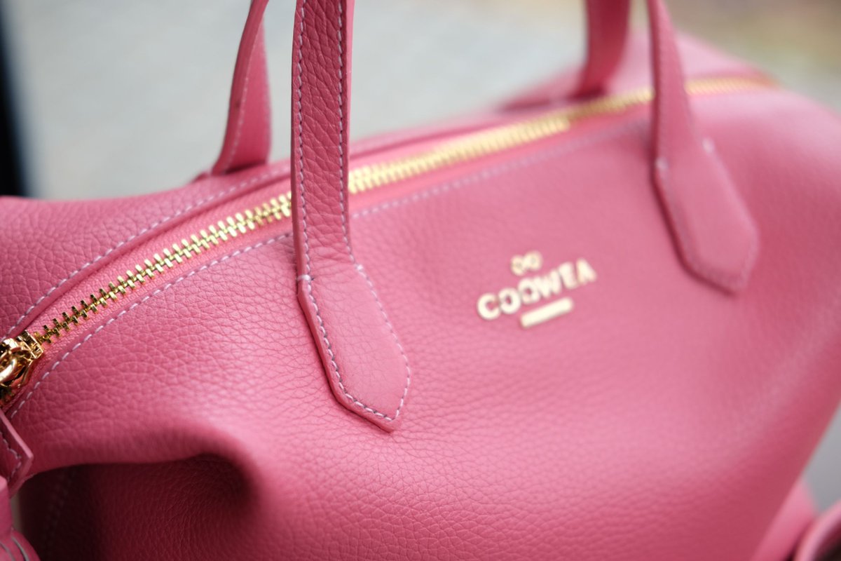 coowea's tweet photo. น้องมิว สี Sakura pink ใบนี้ born to be มาเพื่อคุณหลินโดยเฉพาะ น่ารักมากๆ เลยค่ะ ^_^
#pinklover #CWMiu #CWReview #Coowea #Cooweabag https://t.co/wJlg8D8KlV