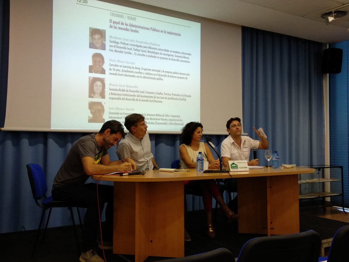 jlfernandezps's tweet photo. Un verdadero placer compartir en #Rivas un debate-coloquio con excelentes experiencias de #MonedaLocal desde la #AdministraciónPública: La Grama https://t.co/OZogIKC8sK de #santacoloma, la @MonedaVaramedi de #Zafra y la @monedaossetana de #SanJuandeAznalfarache #EMS18 https://t.co/6Uhm5HI8h5