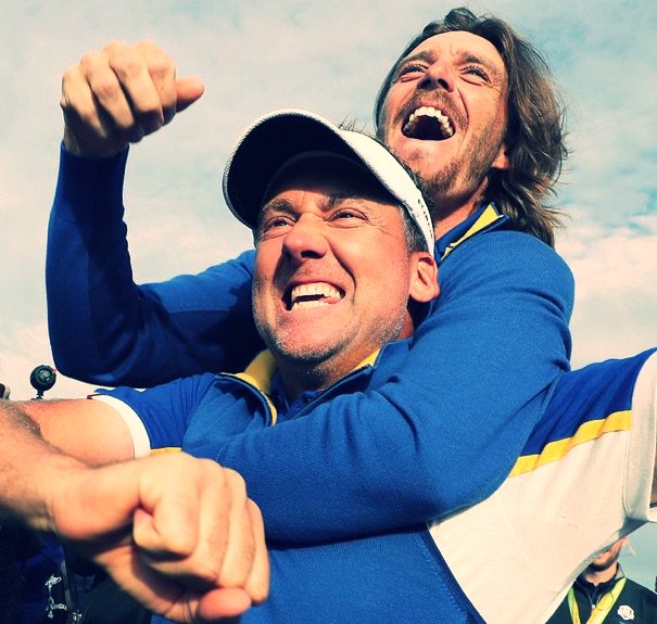 Thanks for giving us an amazing week <a href="/thomasbjorngolf/">Thomas Bjørn</a> and <a href="/RyderCupEurope/">Ryder Cup Europe</a> an absolute pleasure covering it for <a href="/SkySportsGolf/">Sky Sports Golf</a> 👊🏻🏆