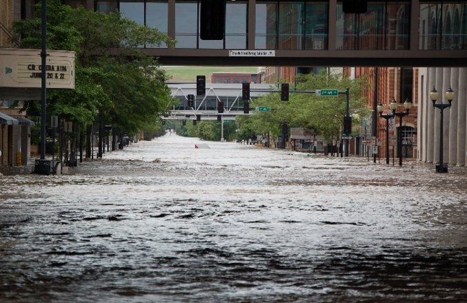 Xylem's tweet photo. .@WEFTEC today, Xylem's Asad Choudry will address stormwater challenges for WRRFs, airports and highways. Join the discussion at 10.30am in Room 343 https://t.co/fT7zne8sP1 #LetsSolveWater #WEFTEC18 #DeepSmart https://t.co/z5HVqRwVJS