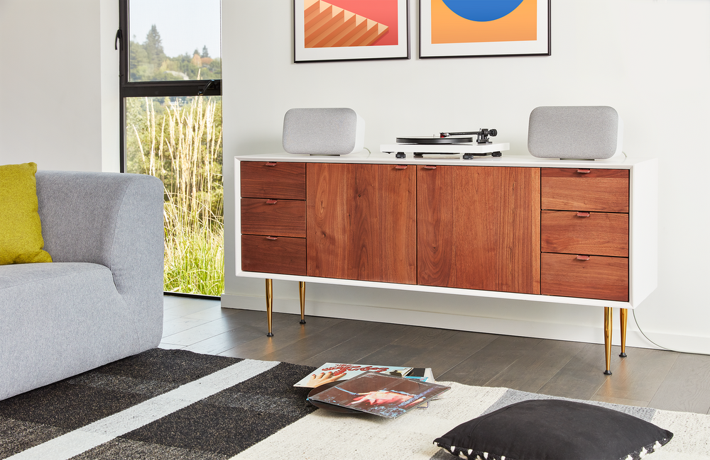 Devotics_blog's tweet photo. Google Home Max le nouvel arrivant doit-il faire peur à Sonos ? @GoogleFR #domotique #GoogleHome @Sonos #sonos #multiroom https://t.co/Nl4F3qX5cB https://t.co/EnuRT6dwIM