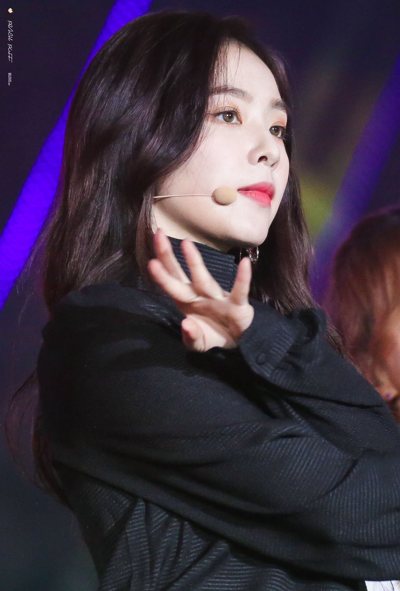 n년전 오늘의 아이린 봇 tweet media