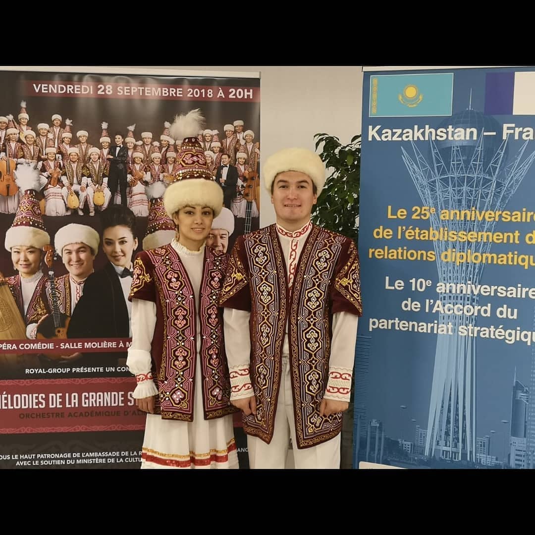 dimash_fr1's tweet photo. Repost @mpl_culture
by @media.repost:
30.09.2018 💠 Concert à Cannes Miramar
#otyrarsazy #kazakhstan #france #almaty #cannes #miramar #concerts #musiquetraditionnelle #philarmonie #mpl_culture #welcometokz #royalgroup
...
Magnifique ❤️Magnificent ❤️
@royalgroupparis
#dimash https://t.co/9Mfx2Y5Cbc