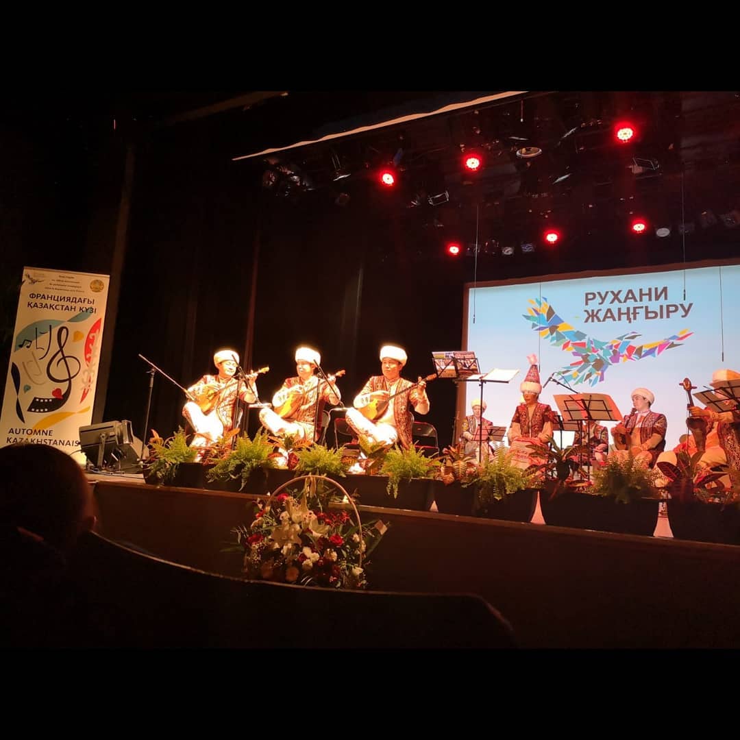 dimash_fr1's tweet photo. Repost @mpl_culture
by @media.repost:
30.09.2018 💠 Concert à Cannes Miramar
#otyrarsazy #kazakhstan #france #almaty #cannes #miramar #concerts #musiquetraditionnelle #philarmonie #mpl_culture #welcometokz #royalgroup
...
Magnifique ❤️Magnificent ❤️
@royalgroupparis
#dimash https://t.co/9Mfx2Y5Cbc