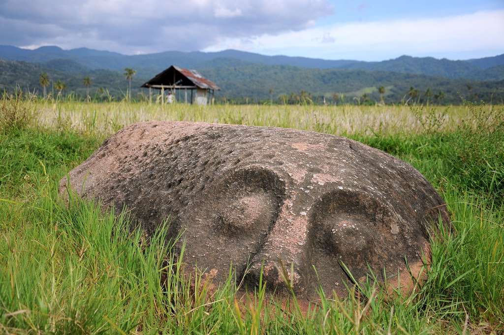 UNESCO_MAB's tweet photo. This is one of the famous megaliths of Lore Lindu #BiosphereReserve Sulawesi. The Secretariat of @UNESCO_MAB deeply regrets the tragic earthquakes and tsunami in the biosphere reserve &amp; its surroundings, &amp; expresses its solidarity with the people &amp; the government of #Indonesia. https://t.co/k3MNZfRhfr