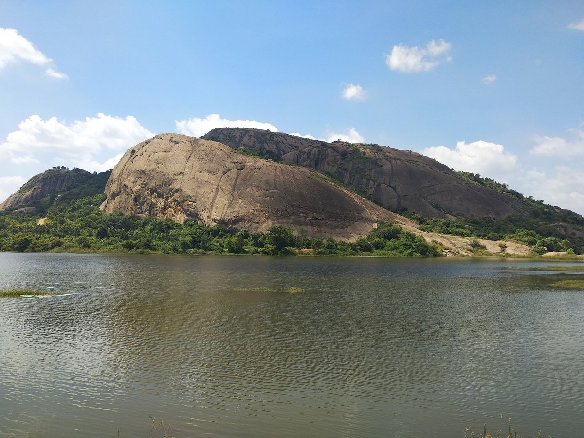 KavithaReddyKR's tweet photo. Lakes hv 2b looked as #WaterBodies #RWHZones #Livelihood #EcoZones n NOT as Entertainment with Boating/Restaurants!
#JalamangalaLake in Ramanagara! Hillocks around are the source of water, never seen this Lake dry, irrigates 300acres, Fishing too!
@AgaraLake @Bellandur_Lake https://t.co/BINtJygtab