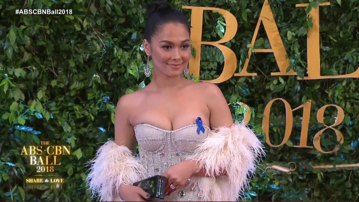 Random_Post811's tweet image. Yung harapan kayo nakita mo jowa ng crush mo😂