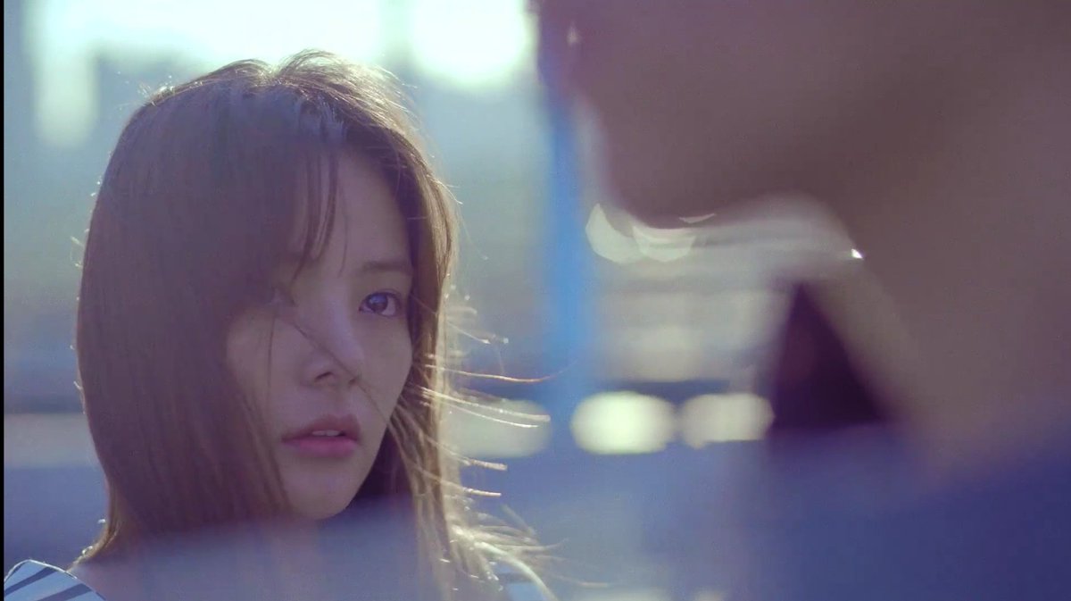 iKONICHEL's tweet photo. Am I d only one who noticed? SHE'S SO PRETTY!! #iKONGoodbyeRoad https://t.co/LFkUFAaAUn