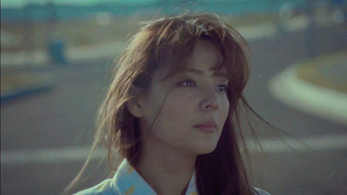 iKONICHEL's tweet photo. Am I d only one who noticed? SHE'S SO PRETTY!! #iKONGoodbyeRoad https://t.co/LFkUFAaAUn