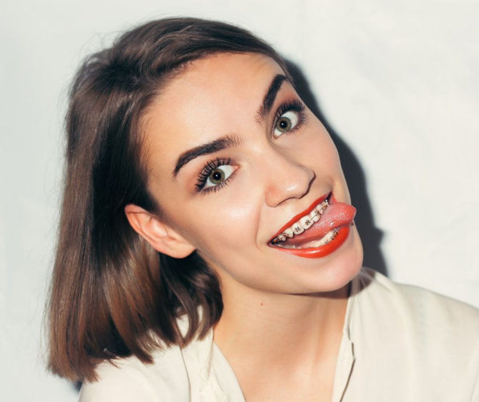 GoalDental's tweet photo. 😃 CAMPAÑA ESPECIAL en Clínicas @GoalDental, te ahorras dinero.👌 
#Ortodoncia funcional, #brackets o #Invisalign, todos los tratamientos completos llevan descuento. ☎️ Info: 914 690 170 (Clínica #Madrid)  918 716 512 (Clínica #ArgandadelRey). Hasta el 15 Diciembre (2018). https://t.co/PipF6zlpFC
