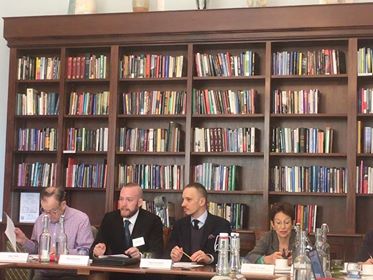 jangrzymski's tweet photo. Conference #LimitsofEUrope special edition @globaldiscourse - @RussellDFoster: 'The vote in the #BREXIT referendum was not based on the view of the EU, it was based on the dissatisfaction with the British system' #SmallEventGrant @UACES https://t.co/QjNpcTQFdv