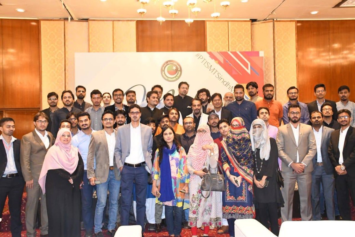 MDaniKhan's tweet photo. #PTISMTSindhMeetup 2018 #Naya_Pakistan https://t.co/kd0tbTBAyQ