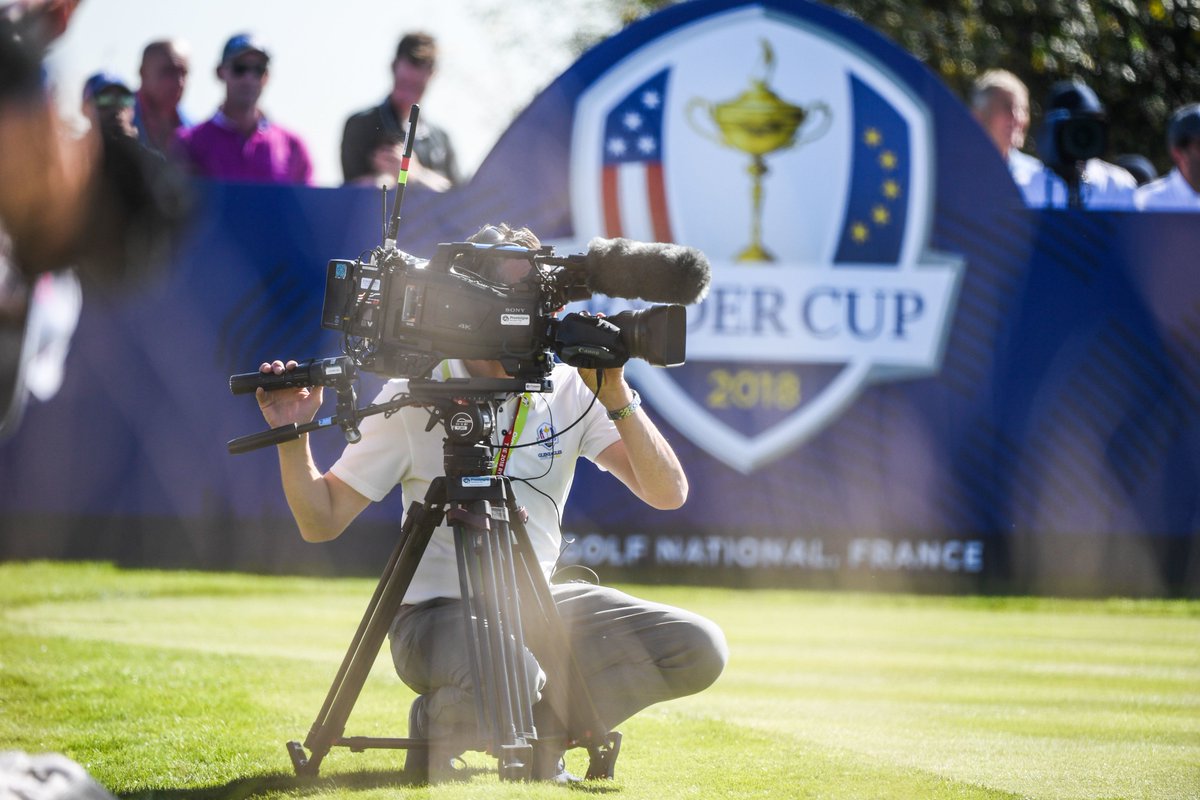 RFBYEUROMEDIA's tweet photo. Bravo aux Européens qui ont remporté hier la #RyderCup au @legolfnational. Bravo aussi aux équipes d'#EuroMediaGroup : @ctvob @EUROMEDIA_ #BroadcastRF et @ACSMediaUK qui ont assuré une production hors normes pour @EuropeanTour et @canalplus diffuseur FR. Belle performance groupe! https://t.co/1AhsDeqLo7