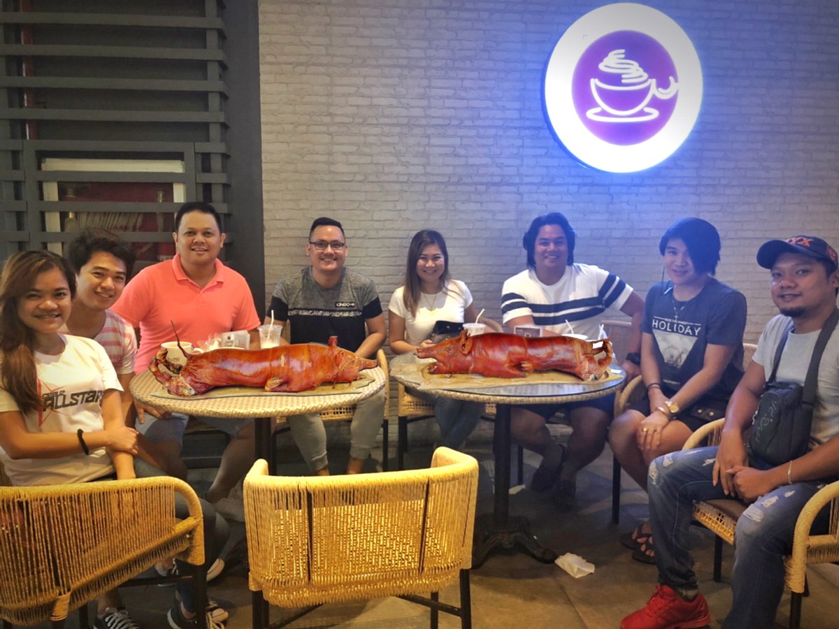 aruelb's tweet image. Production Meeting with #CESevents 👊🏼