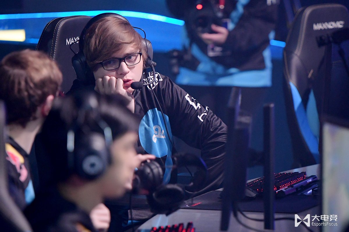 eSportsFocusCN's tweet photo. #Worlds2018 #C9 #KBM https://t.co/xK9XEUaRjl