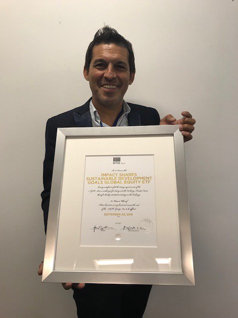 UNCDF's tweet photo. This is the @NYSE official certificate for the #ImpactShares Sustainable Development Goals Global Equity ETF (ticker: $SDGA).
The first @UN-affiliated #ETF tracking companies aligned with #SDGs and investing in #LDCs. @ImpactETFs @RockefellerFdn #NYSE #UNCDFETF https://t.co/a9iEERWFAQ