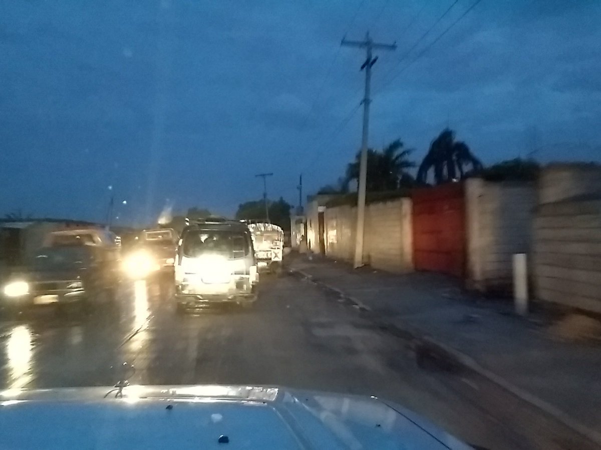 nicolas_chavent's tweet photo. #Ayiti #Haiti #ActionOsmHaiti2018 depart de @H_Communitere à #PortAuPrince pour rallier la ville de #SainMarc où avec @WedjiL @REITECH5 @NouvoLib nous animerons pour @IFHpap 2jours de training sur #OpenStreetMap #OpenData #FreeGIS pour @cosmhastm et autres organisations #map4ht https://t.co/kekqUwn9qe