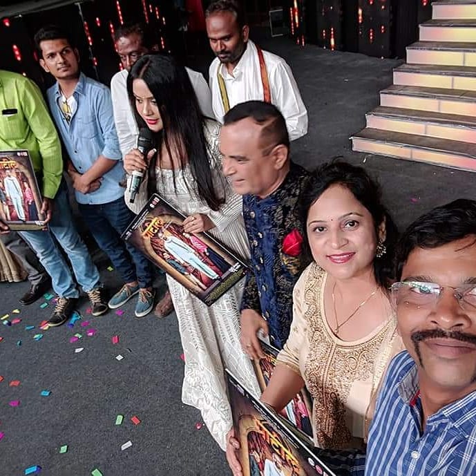 SonaliiPatel's tweet photo. As a Music Director "Sonali Uday" for Marathi Film #PATIL.. Film #Trailer has released at 4th BRIGHT AWARDS NIGHT 2018 in presence of Yogesh LakhaniJi &amp; Mrs.Amruta Fadanavis ji
#SonaliChandratrePatel #UdaySalvi #4thBrightAwardsNight2018 #YogeshLakhani #SrmMijgar #AmrutaFadanavis https://t.co/3vavm6abiZ
