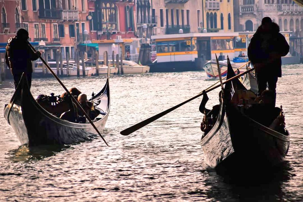 M_sameh's tweet photo. The beauty of Venice 🖤 https://t.co/mlLRH3Wjol